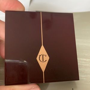 Charlotte tilbury rebel eyeshadow palette